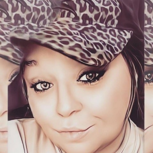 Meet your Posher, Alysa - Picture 1 of 1